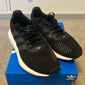 Adidas Swift Run RF Black Gold Women